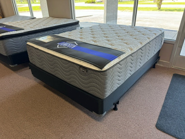 Jamison Pinnacle Plush